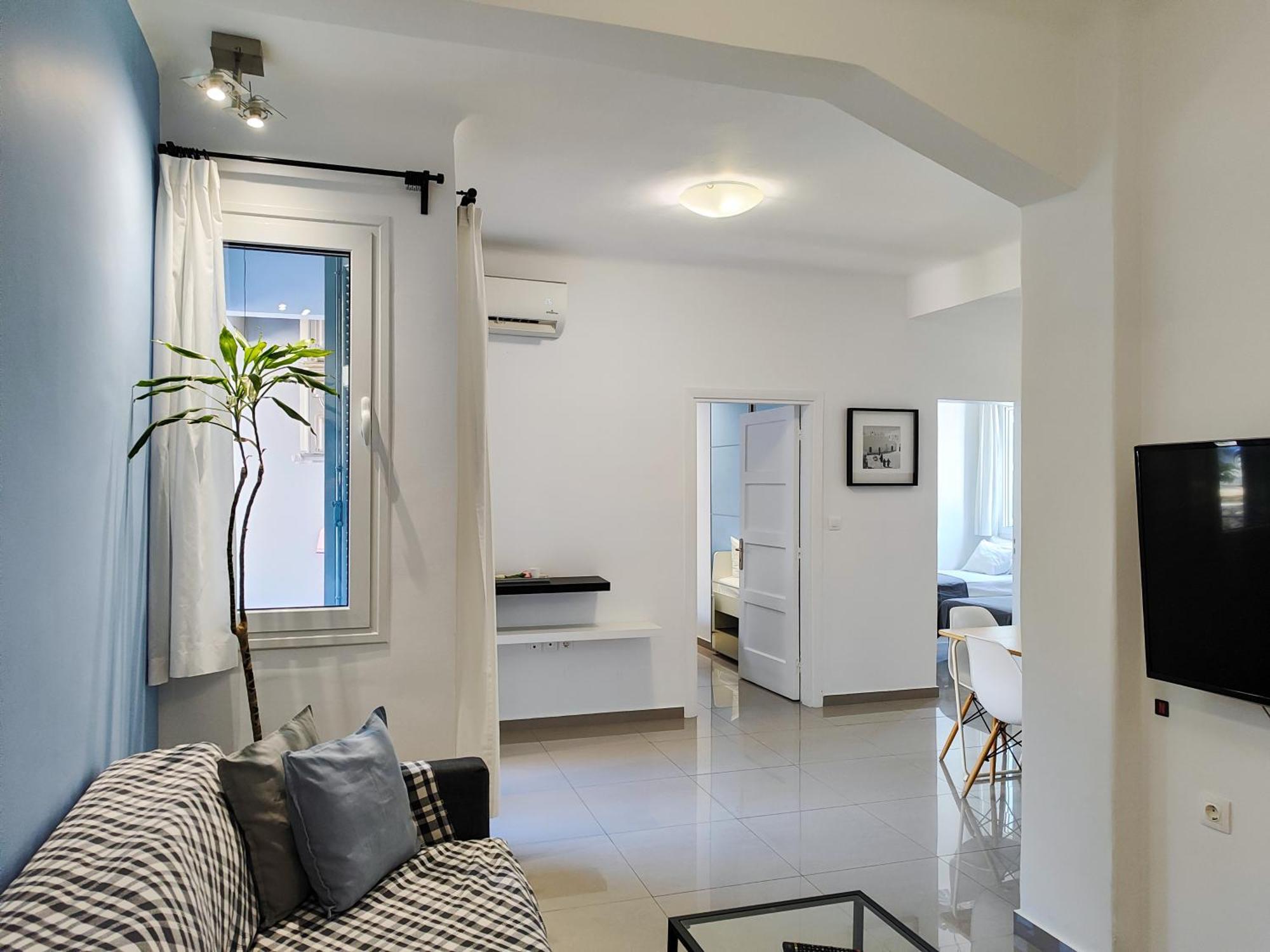 Kyma - Acropolis 5 *